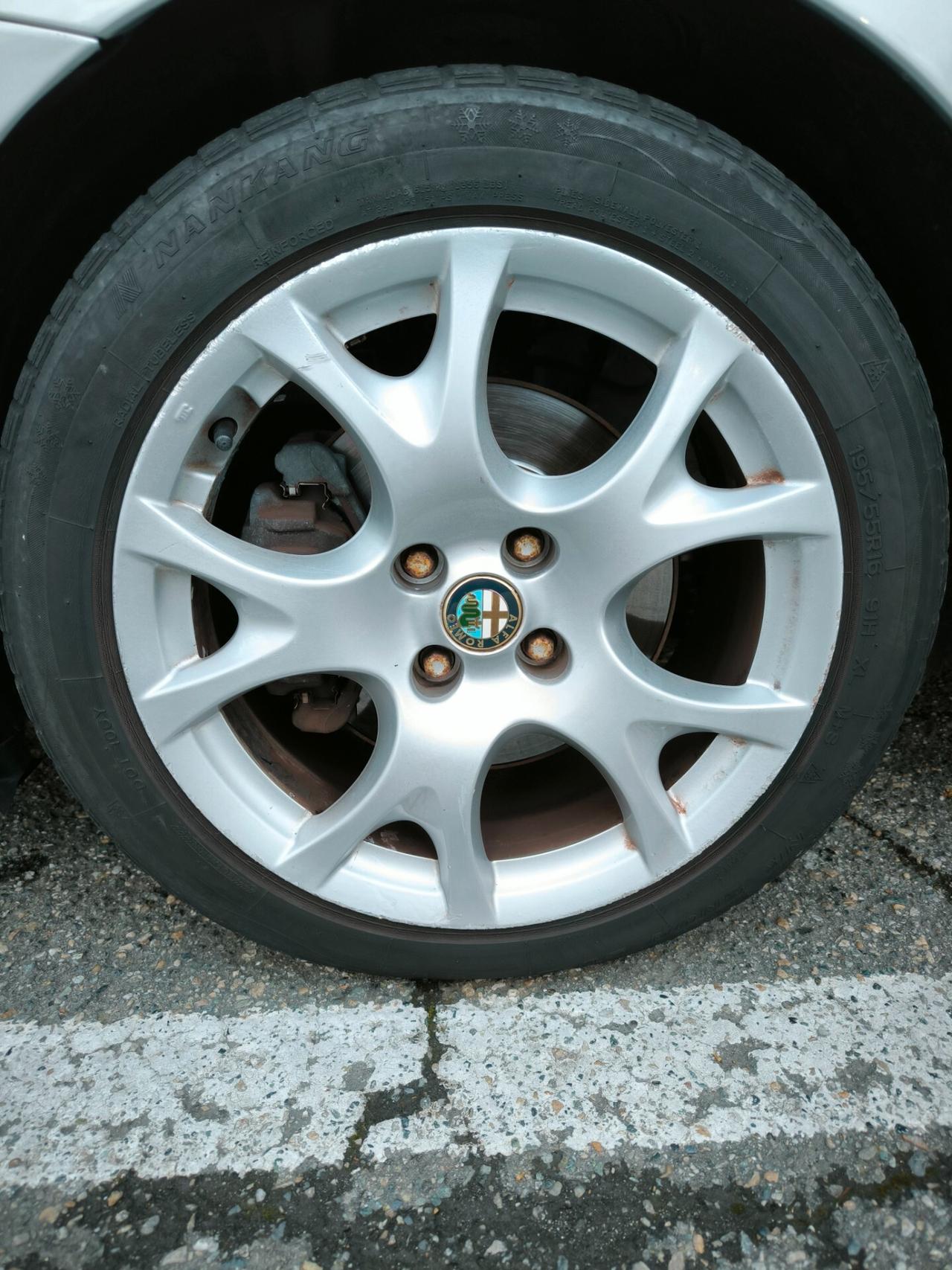 Alfa Romeo MiTo 1.6 JTDm 16V Distinctive Sport Pack