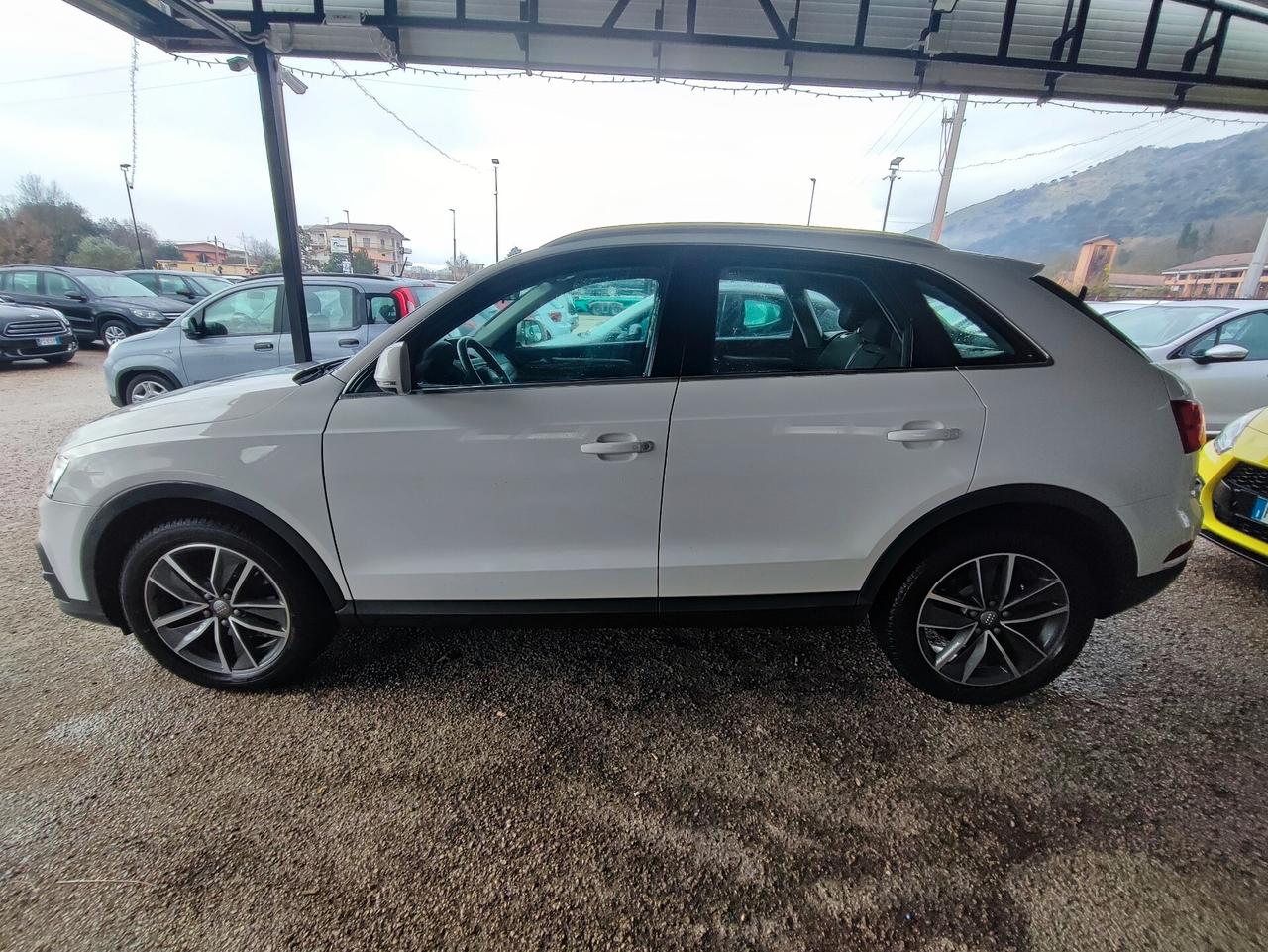 Audi Q3 2.0 TDI S tronic Business SPORT