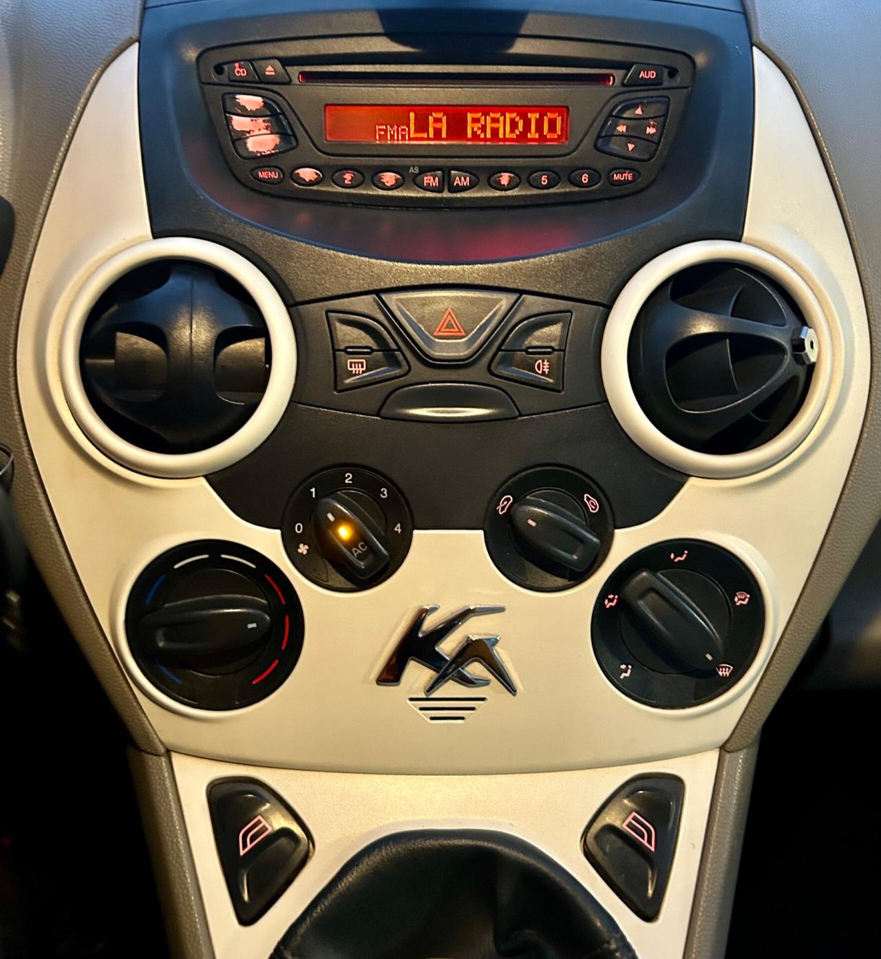 Ford Ka 1.3 TDCi 75CV Titanium Neopatentati 2010