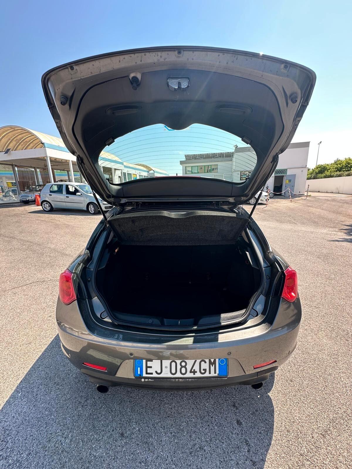 Alfa Romeo Giulietta 2.0 JTDm-2 140 CV Exclusive