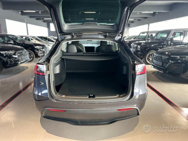 Tesla Model Y Model Y Long Range AWD
