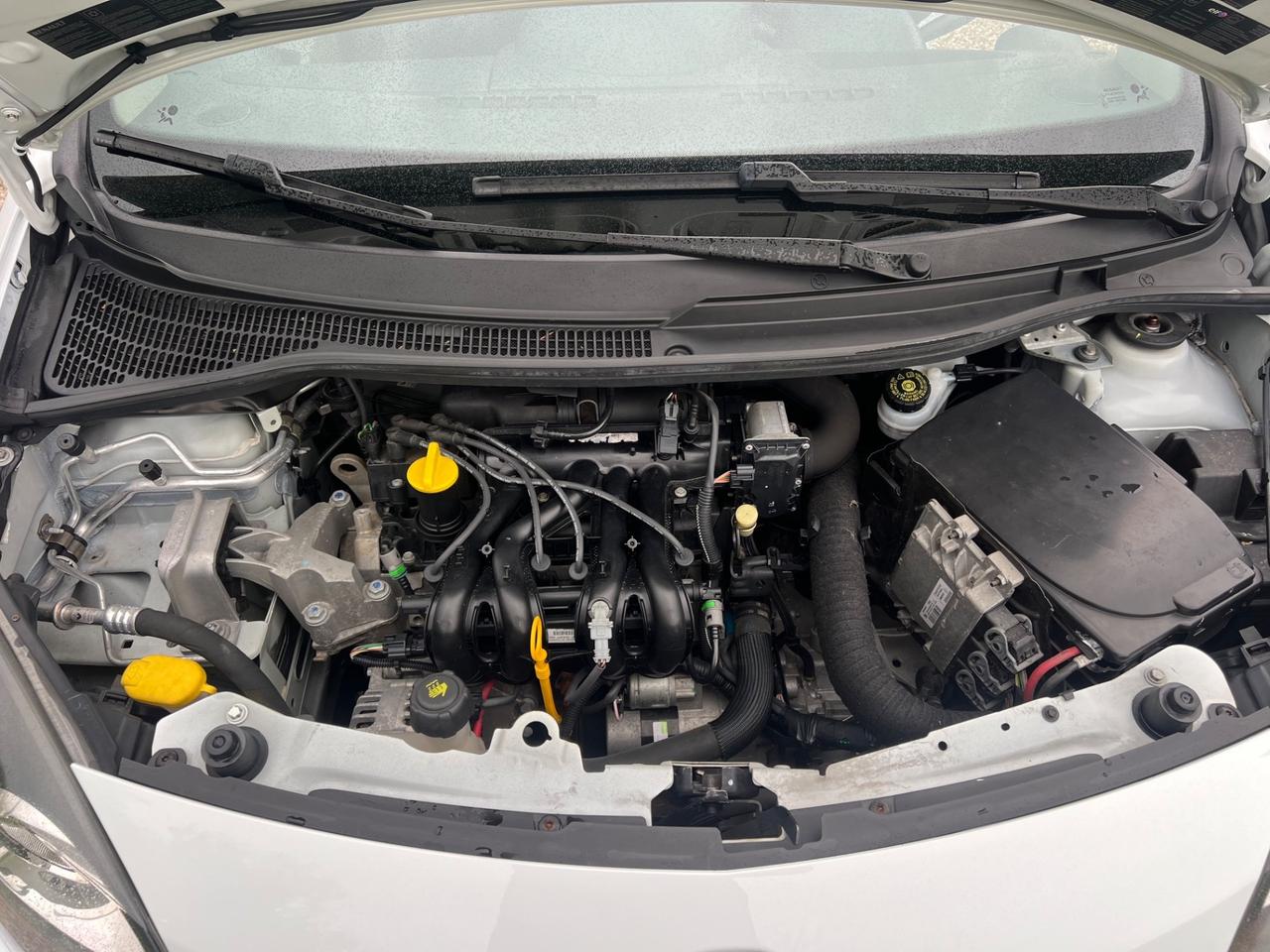 Renault Twingo 1.2 neopatentati