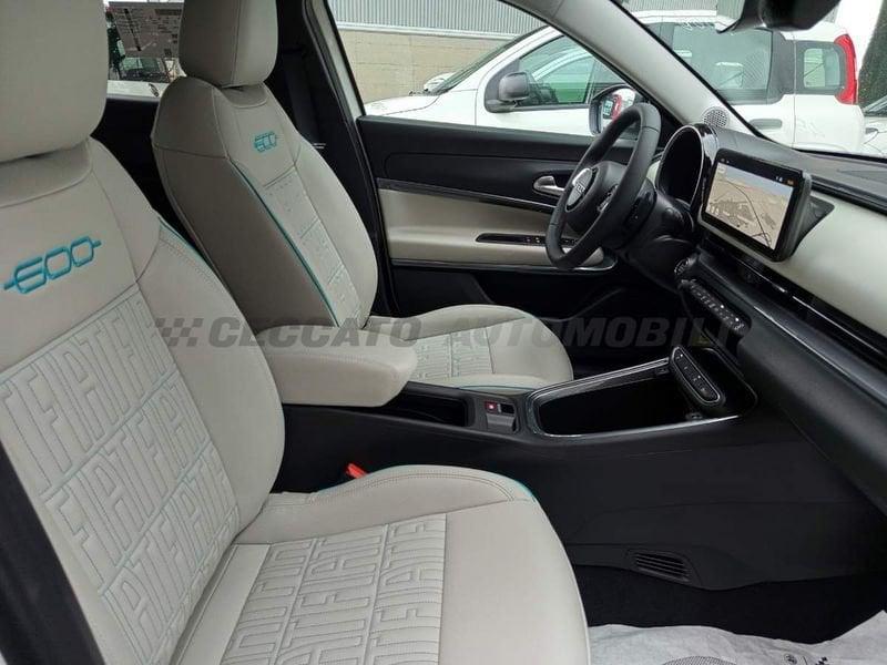 FIAT 600 600 1.2 hybrid La Prima II 110cv auto