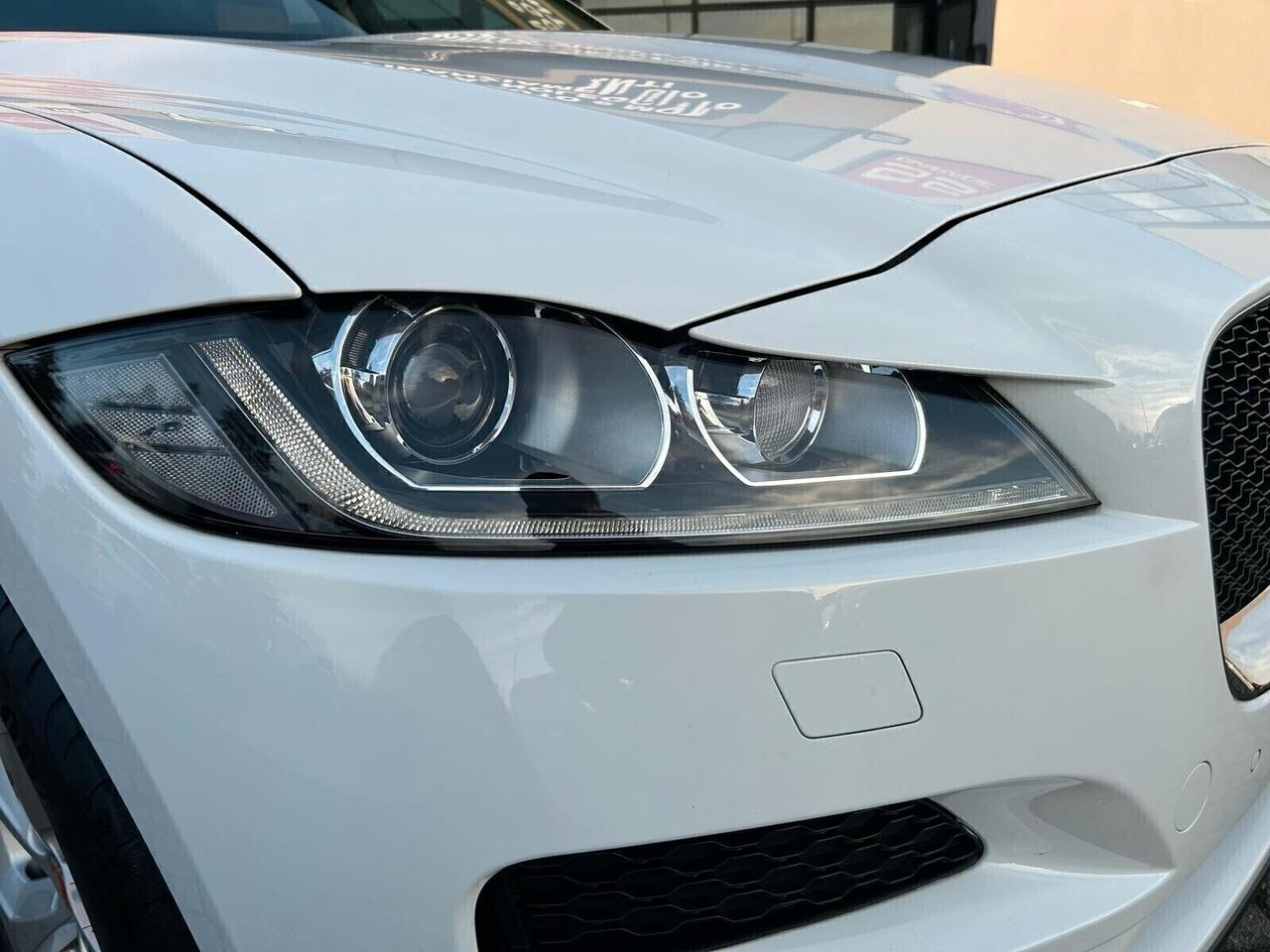 Jaguar F-Pace 2.0 D 180 CV AWD aut. Prestige