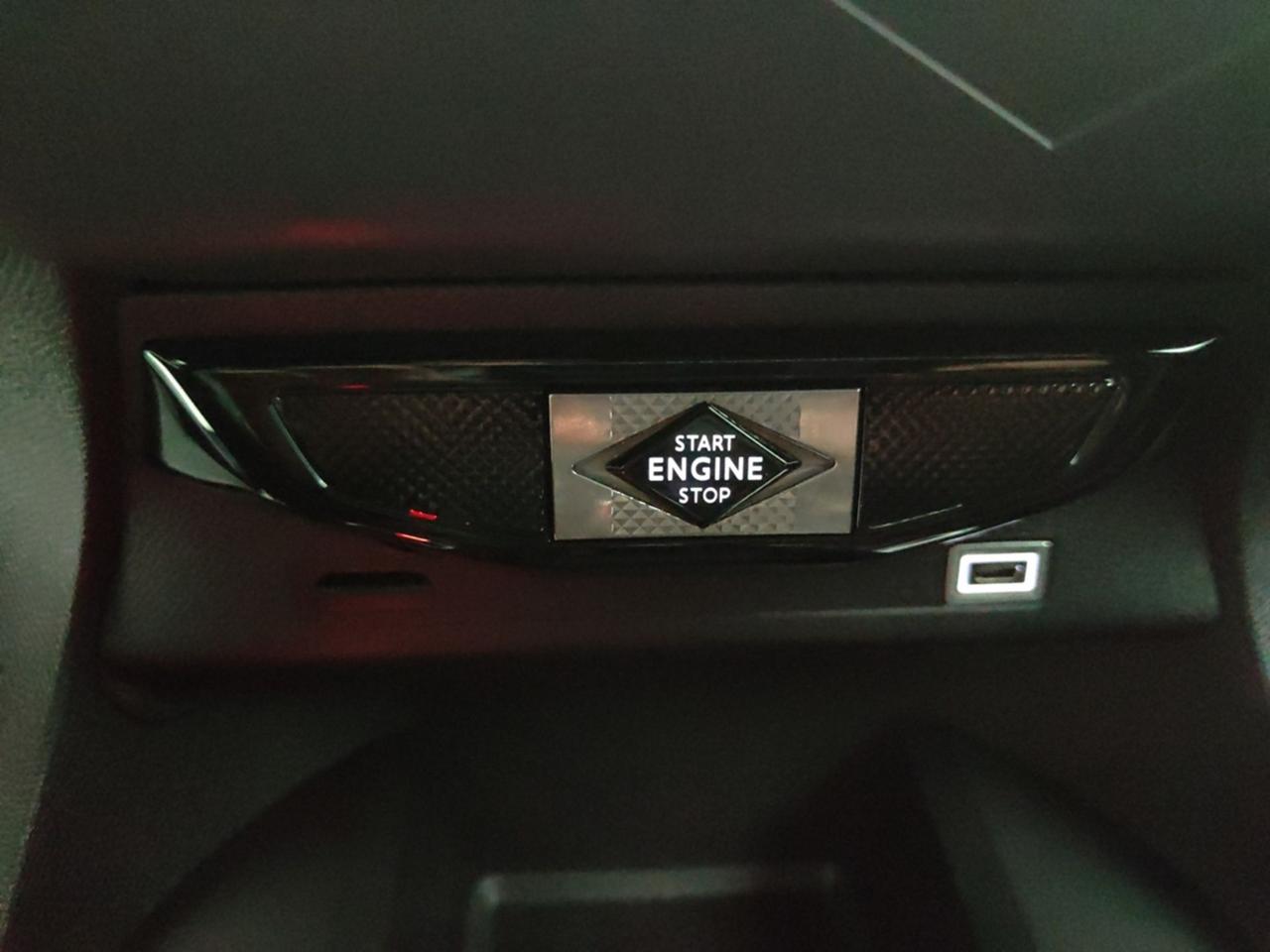 DS3 2023 1.2 PURETECH 130CV OPERA AUTO