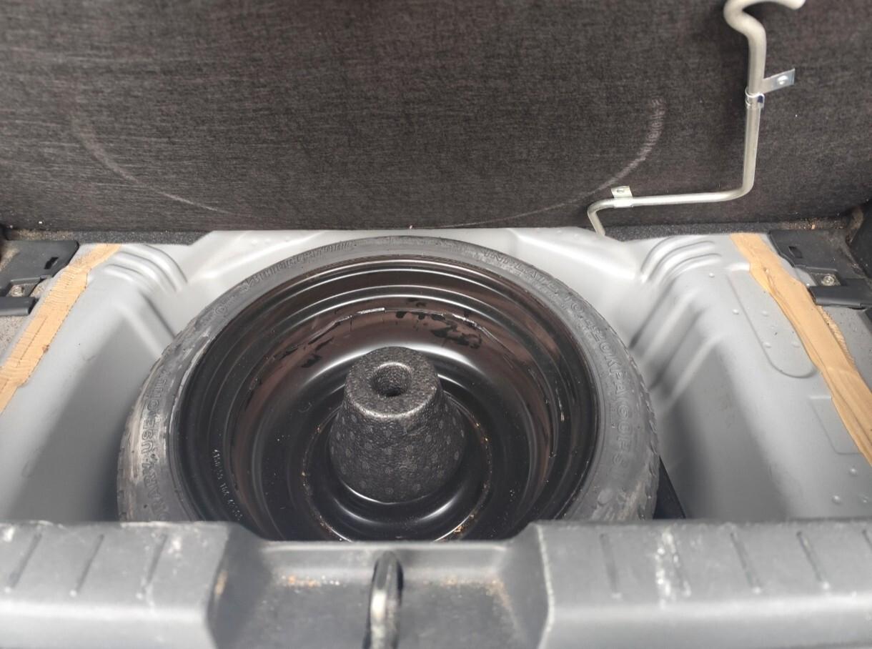 Toyota Yaris 1.3 5 porte Sol