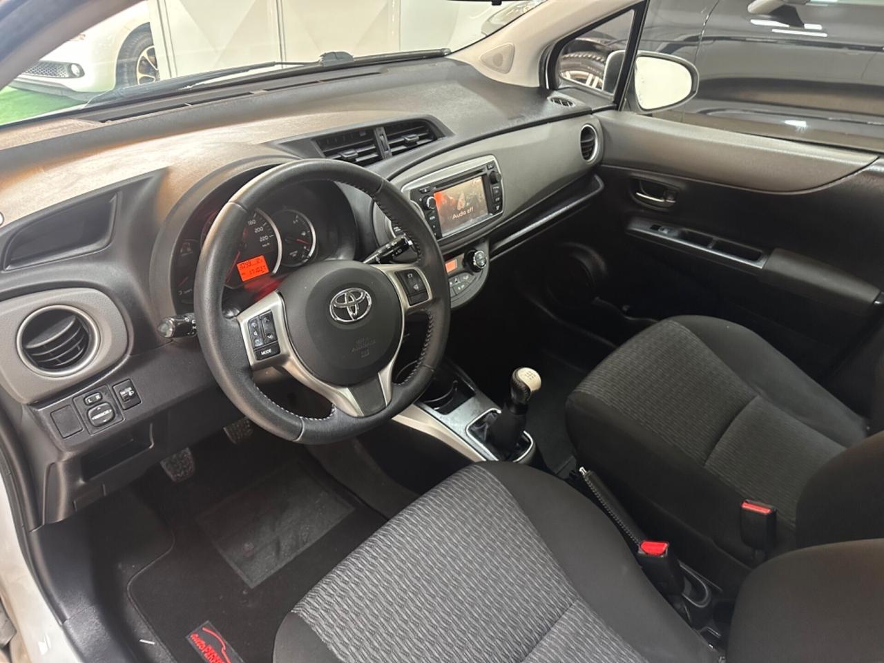 Toyota Yaris 1.0 5 porte Lounge