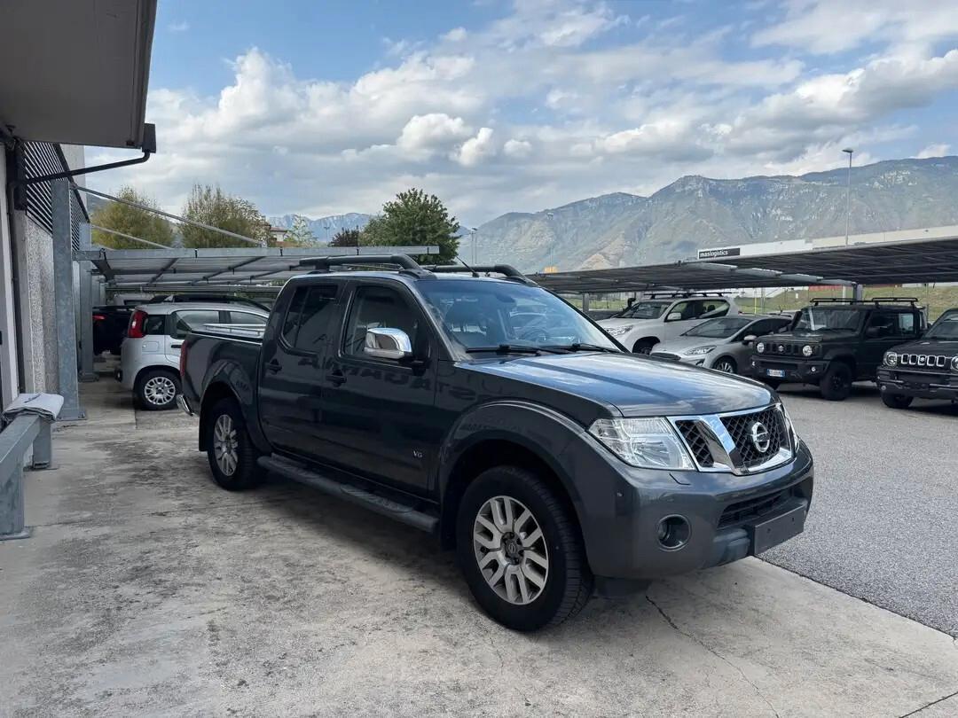 Nissan Navara 3.0 dCi 4 porte Double Cab LE V6
