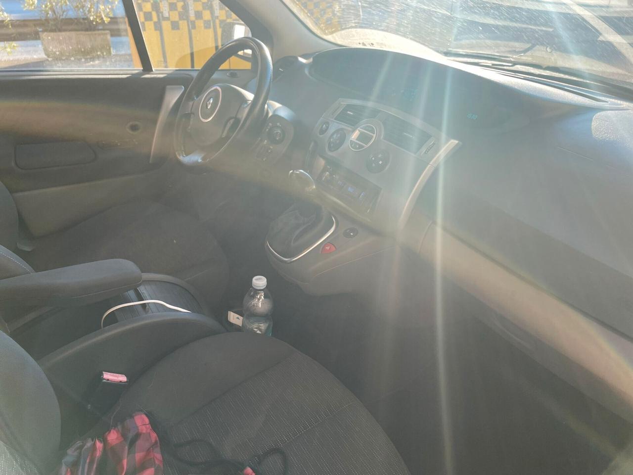 Renault Scenic Grand Scénic 1.9 dCi/130CV Luxe