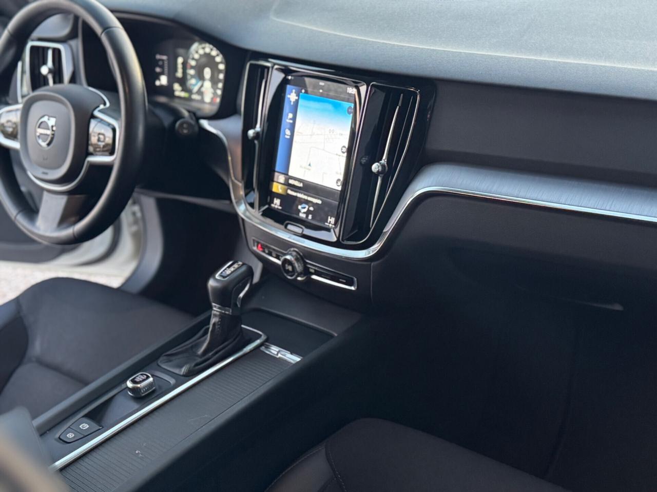 Volvo V60 Cross Country D4 AWD Automatico !