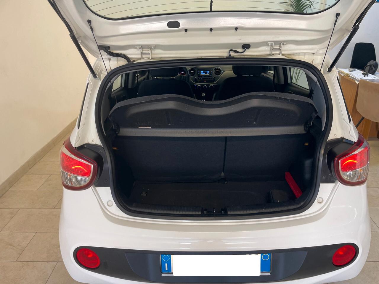 Hyundai i10 1.0 GPL Econext Login FULL TAGLIANDATA NEOPATENTATI