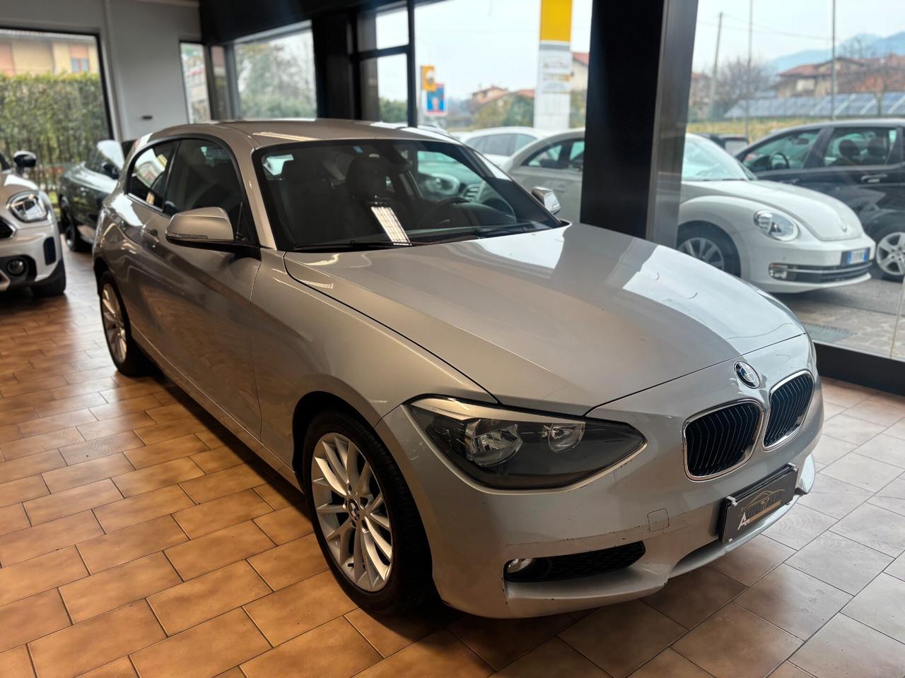 BMW 116 d 3p Unique