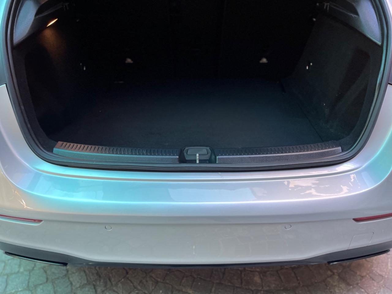 MERCEDES CLASSE A180d,PREMIUM,TETTO APRIBILE,PACC.LUCI