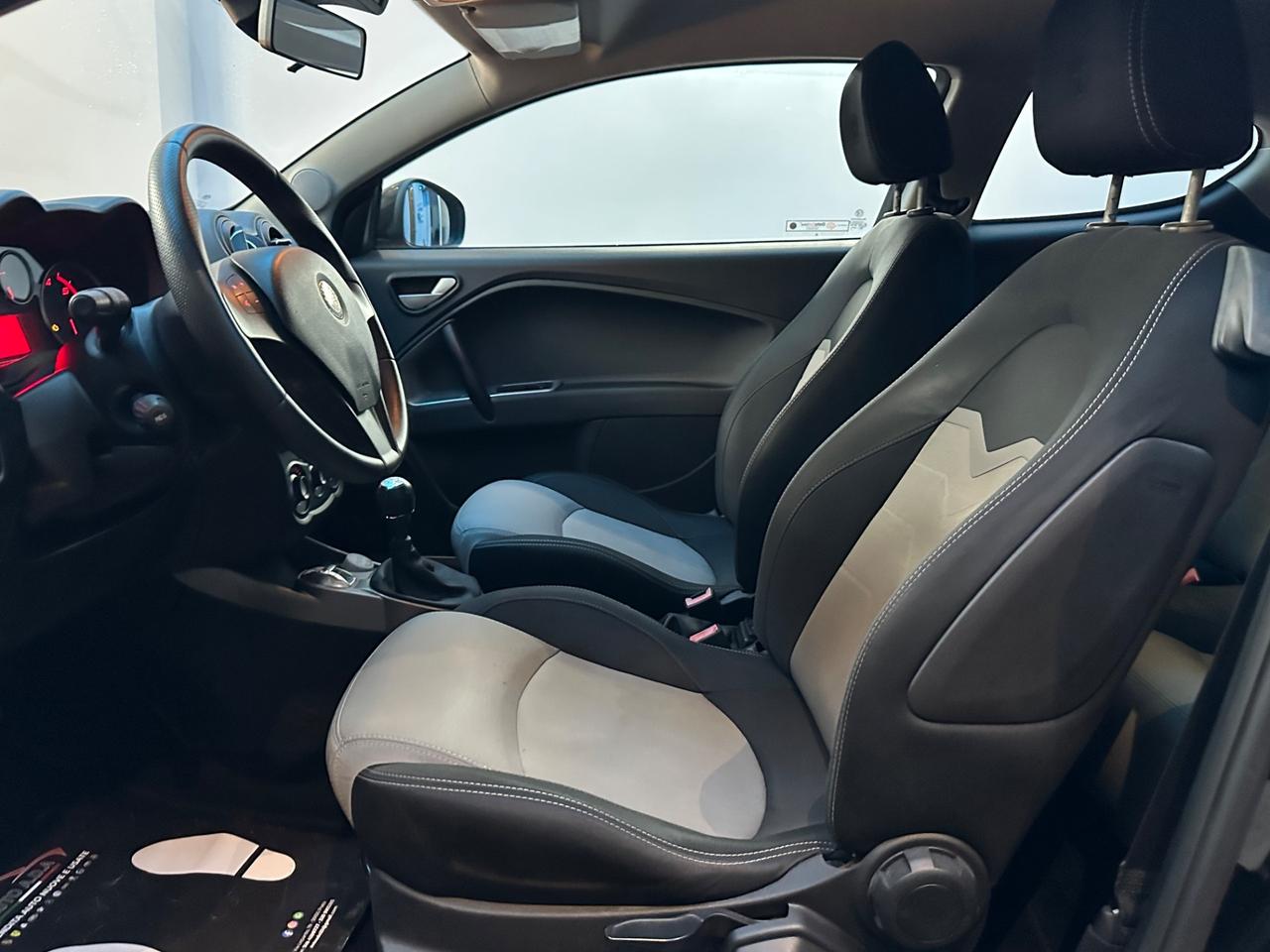 Alfa Romeo MiTo 1.6 JTDm-2 S&S Distinctive