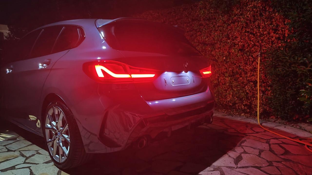 Bmw 118 118d 5p. Msport