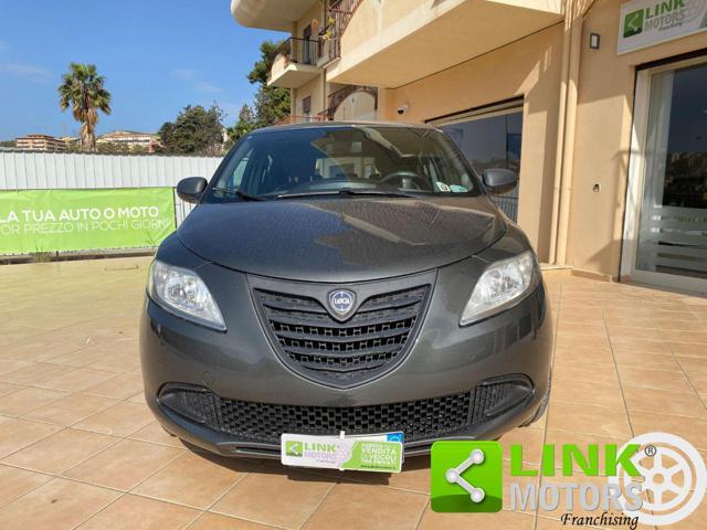 LANCIA Ypsilon 1.2 69 CV 5 porte Platinum