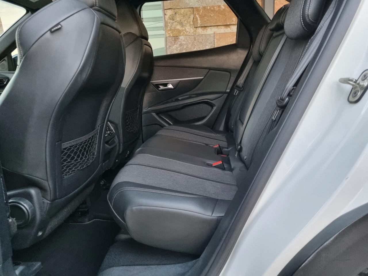 Peugeot 3008 II 1.5 bluehdi GT Line s&s 130cv