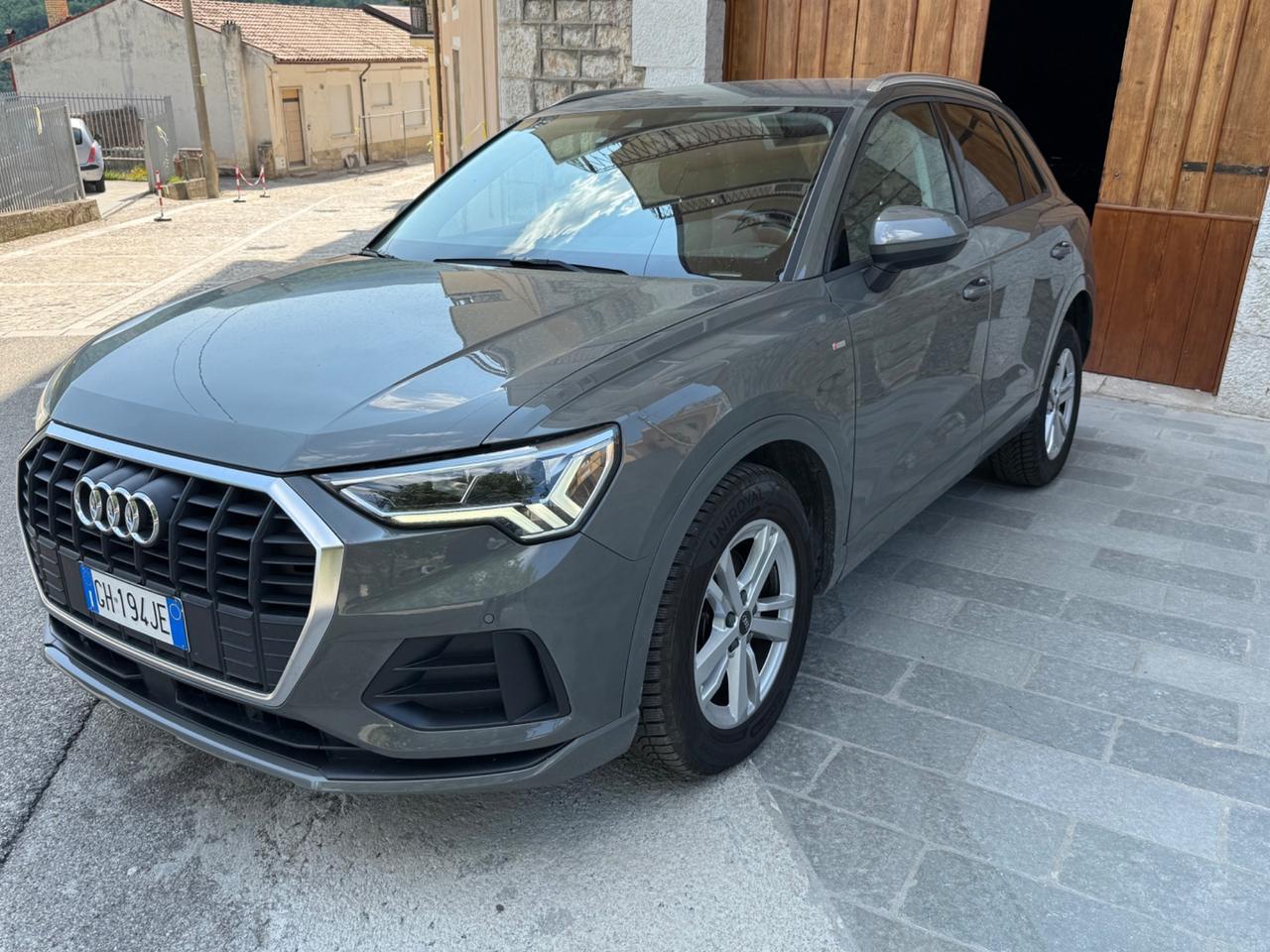Audi Q3 35 TDI S tronic S line edition