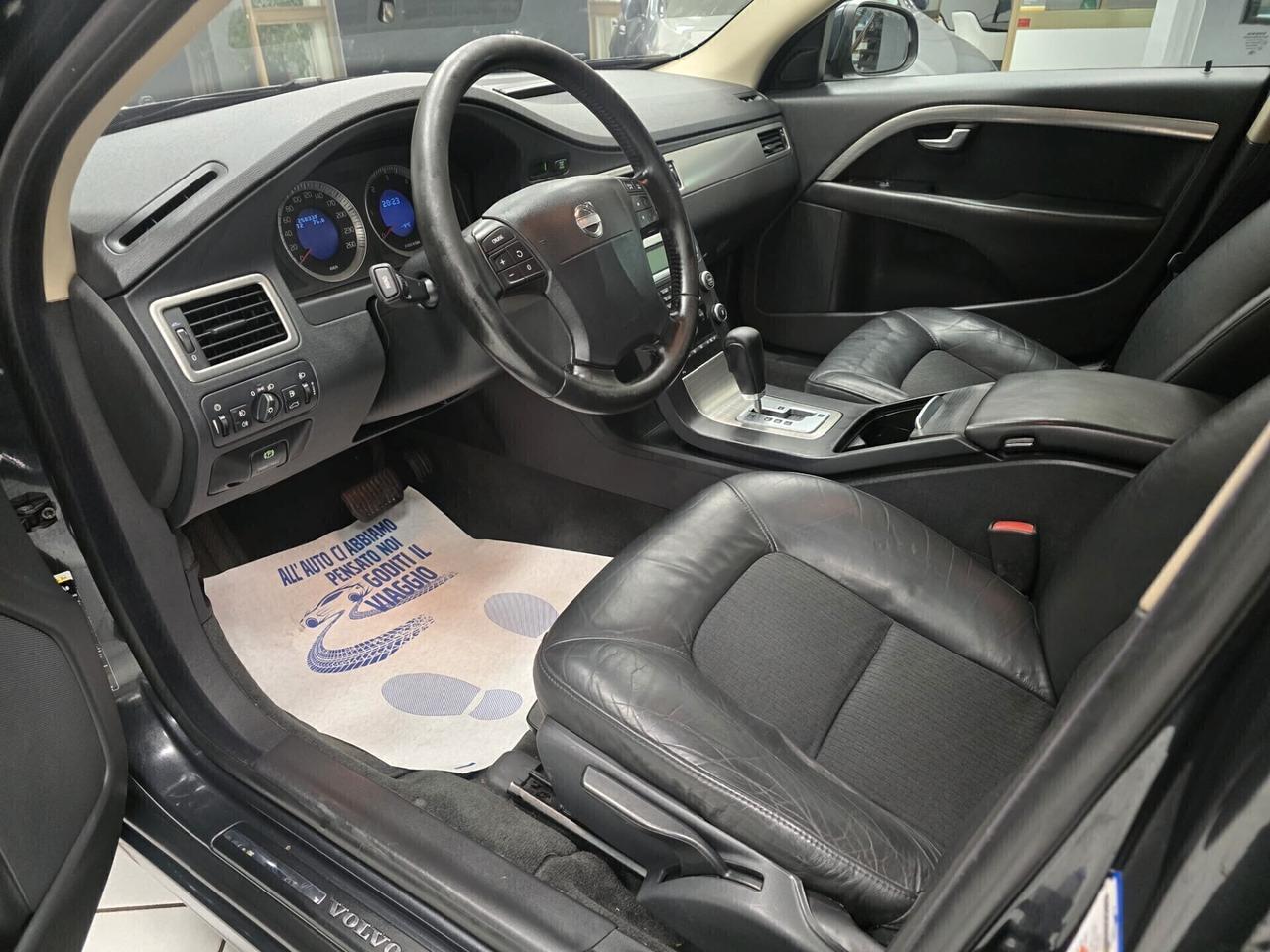 Volvo V70 2.4 d5 185 cv Momentum 2009