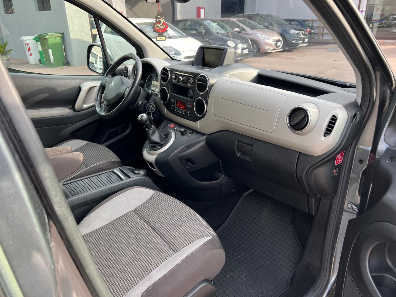 Peugeot Partner Tepee 1.6 HDi 115CV Active