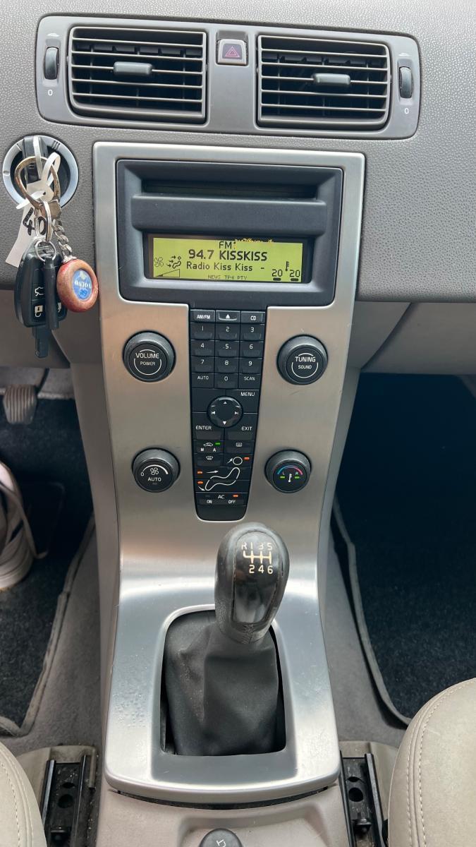 VOLVO - V50 2.0d Summum