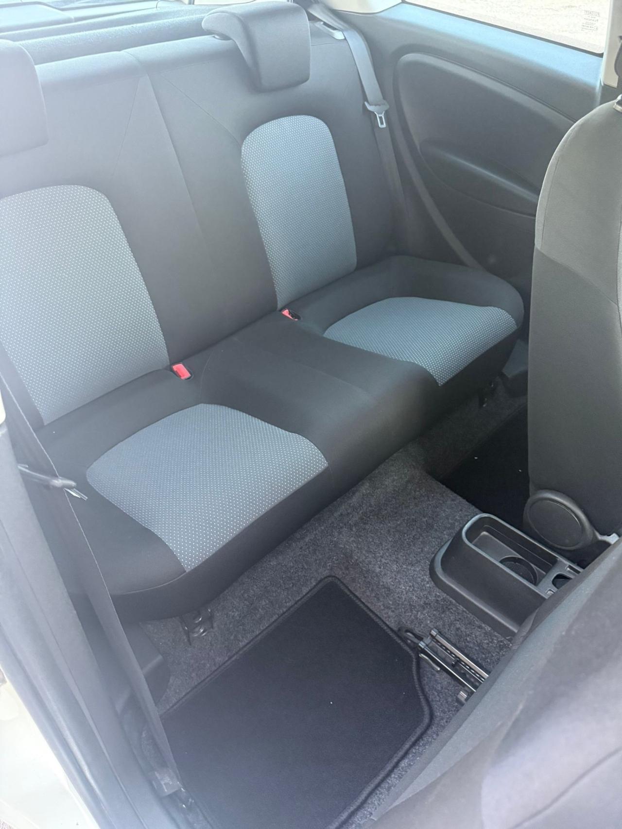 FIAT G PUNTO EVO 1.4 BENZ METANO NEOPATENETATI