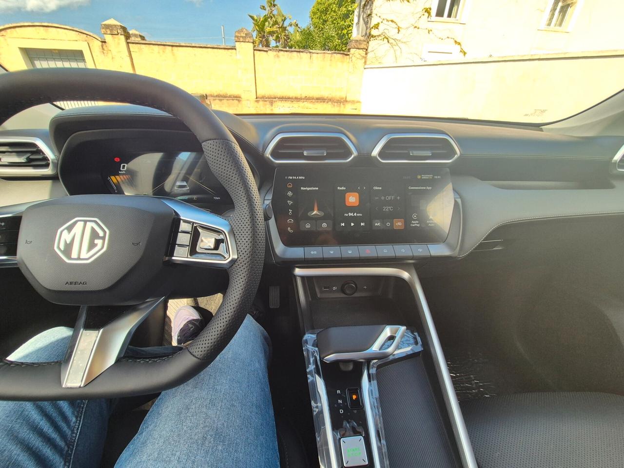 MG ZS LUXURY Full Hybrid