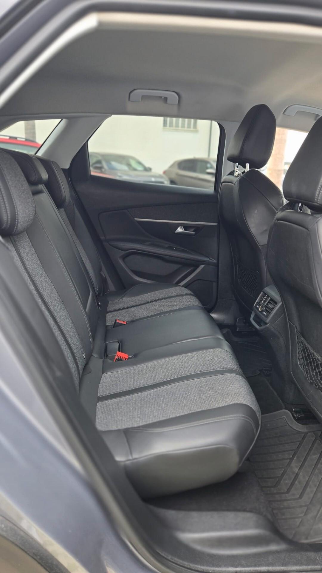 Peugeot 3008 1.5 bluehdi 130CV Allure S&S EAT8 Uff Italy Led