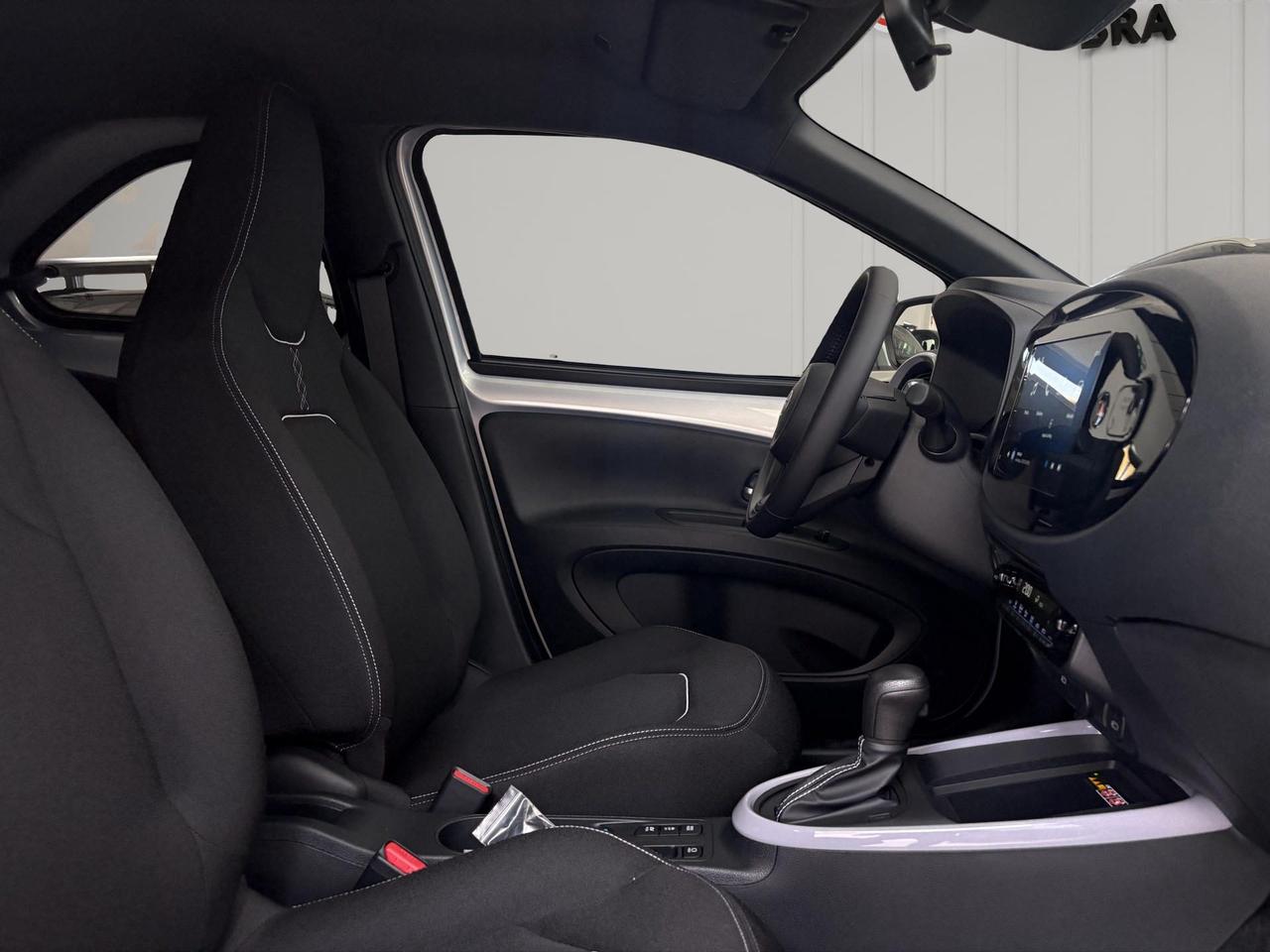 Toyota Aygo X 1.5 hybrid Icon e-cvt