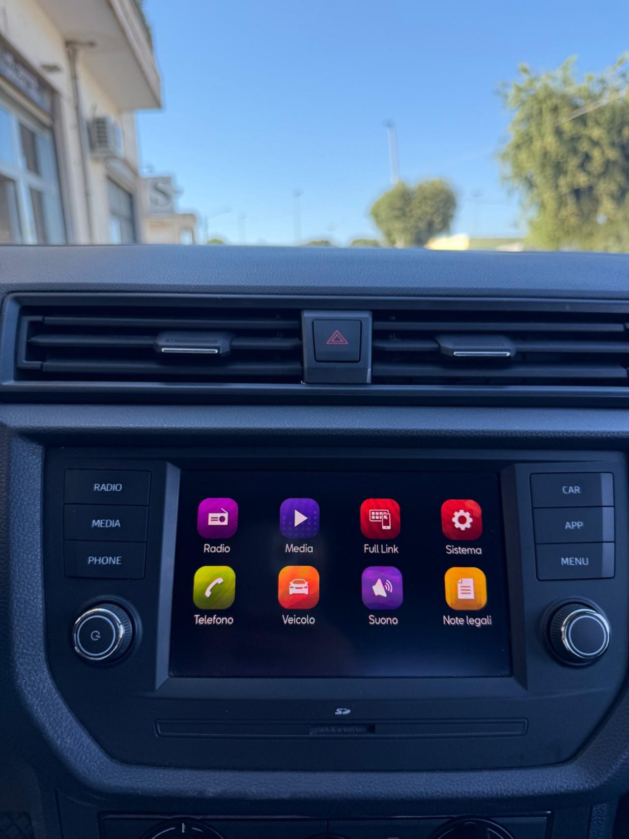 Seat Arona 1.0 tgi BENZMETANO 90cv FULL LINK,BLUETOOTH,USB,KM CERTIFICATI SEAT,UNI PROPRIETARIO
