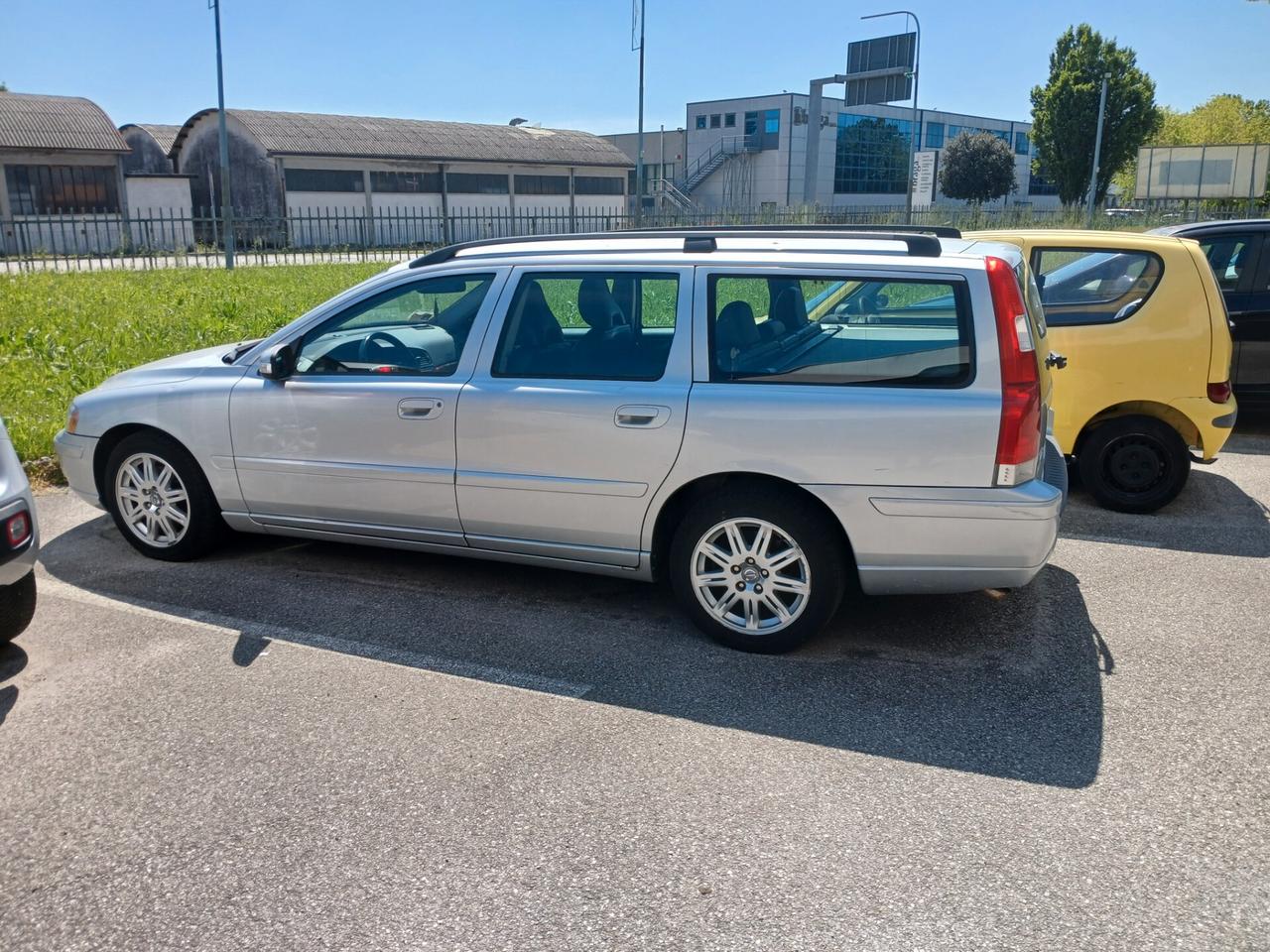 Volvo V70/XC70 V70 2.4 D 20V (163CV) cat Momentum