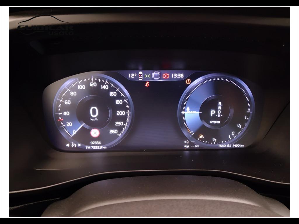 VOLVO XC40 2023 - XC40 1.5 t5 recharge phev Core auto