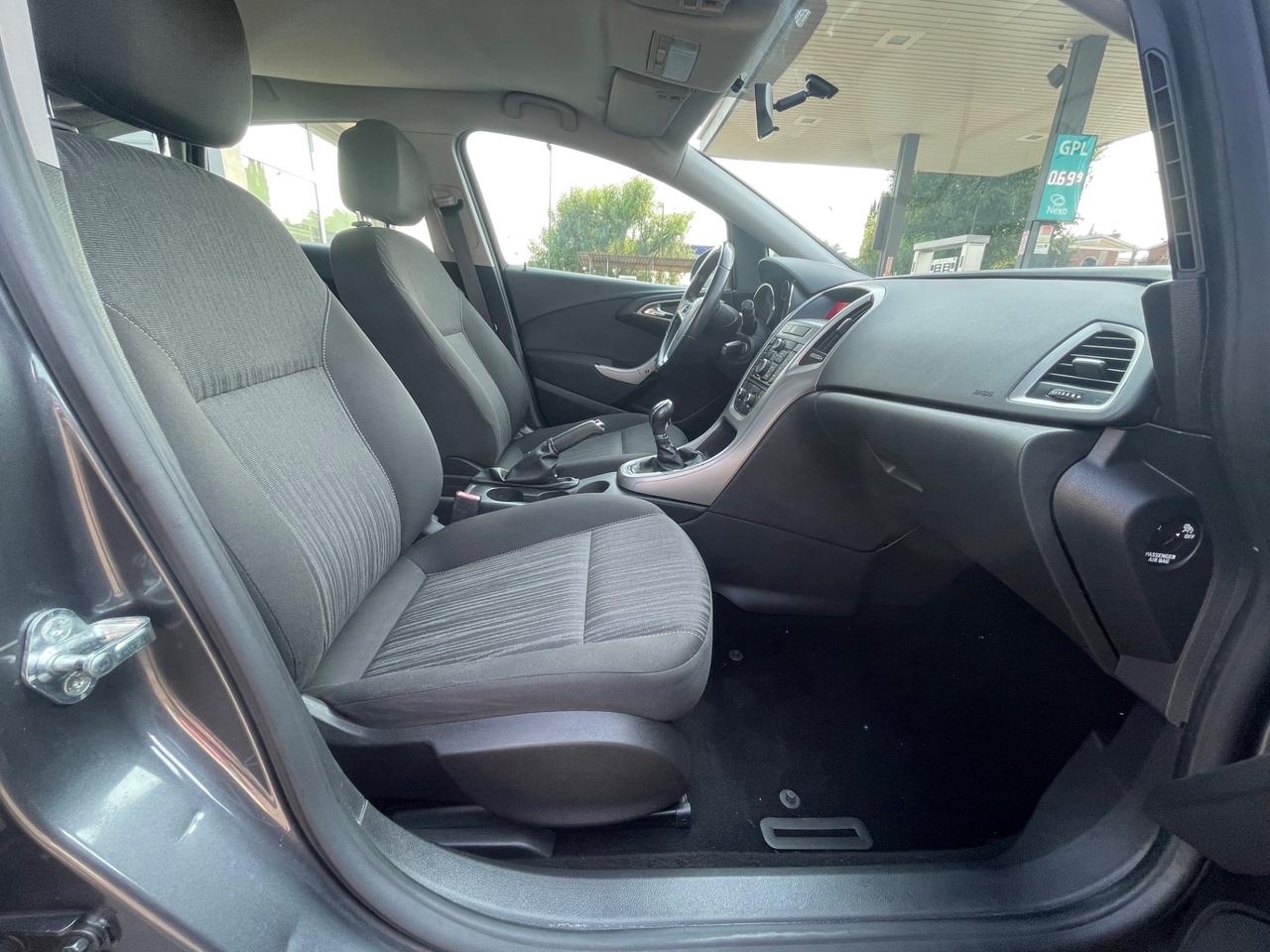 Opel Astra 1.7 CDTI 110CV 5 porte Cosmo