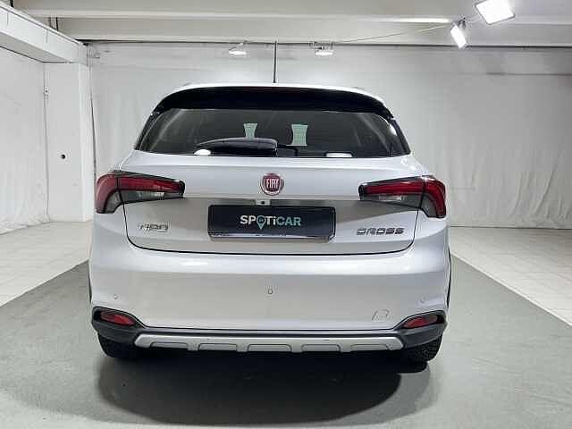 Fiat Tipo 1.0 5 porte Cross