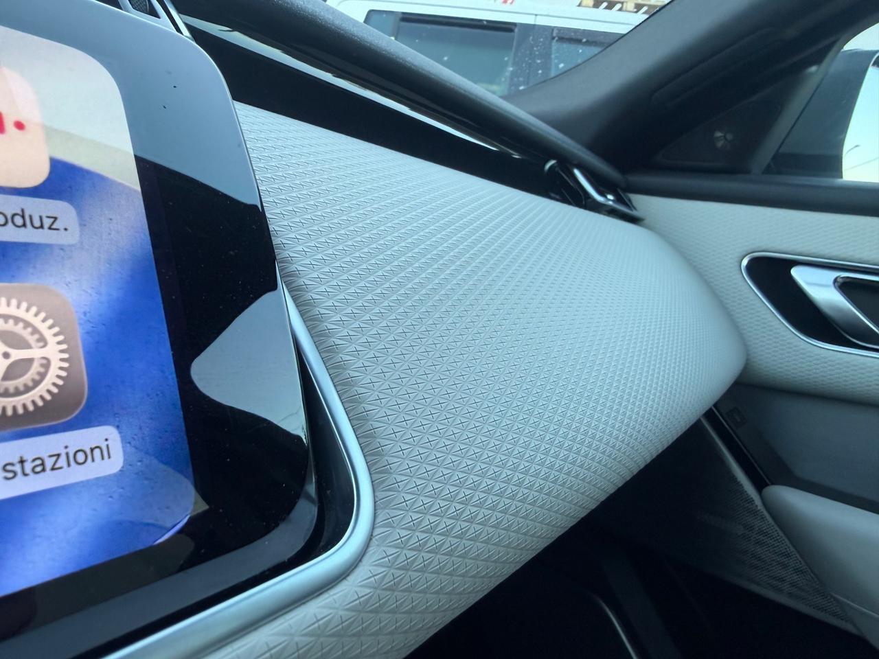 Land Rover Range Velar 2.0D I4 240 CV SE