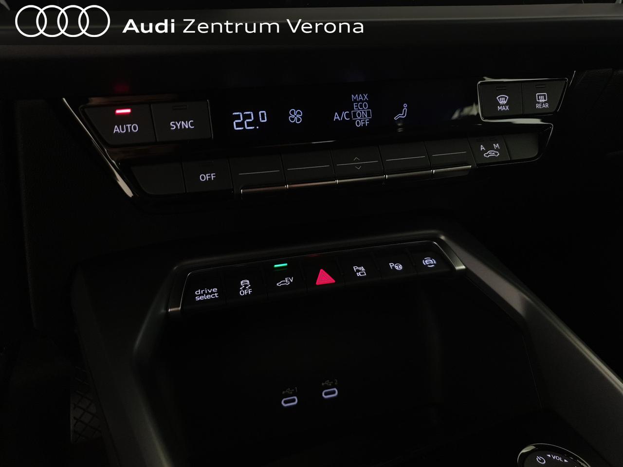Sportback 40TFSIe 204CV S tronic Business Advanced