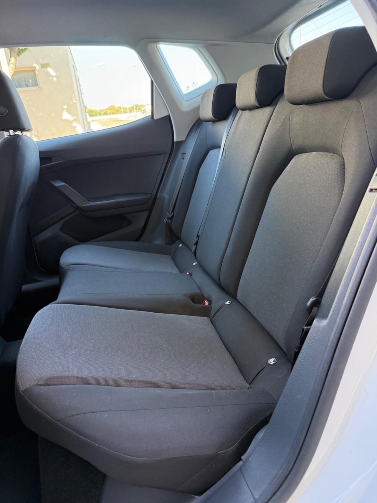 Seat Arona 1.0 tgi BENZMETANO 90cv FULL LINK,BLUETOOTH,USB,KM CERTIFICATI SEAT,UNI PROPRIETARIO
