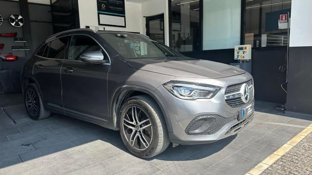 MERCEDES-BENZ GLA 200 d Automatic Sport