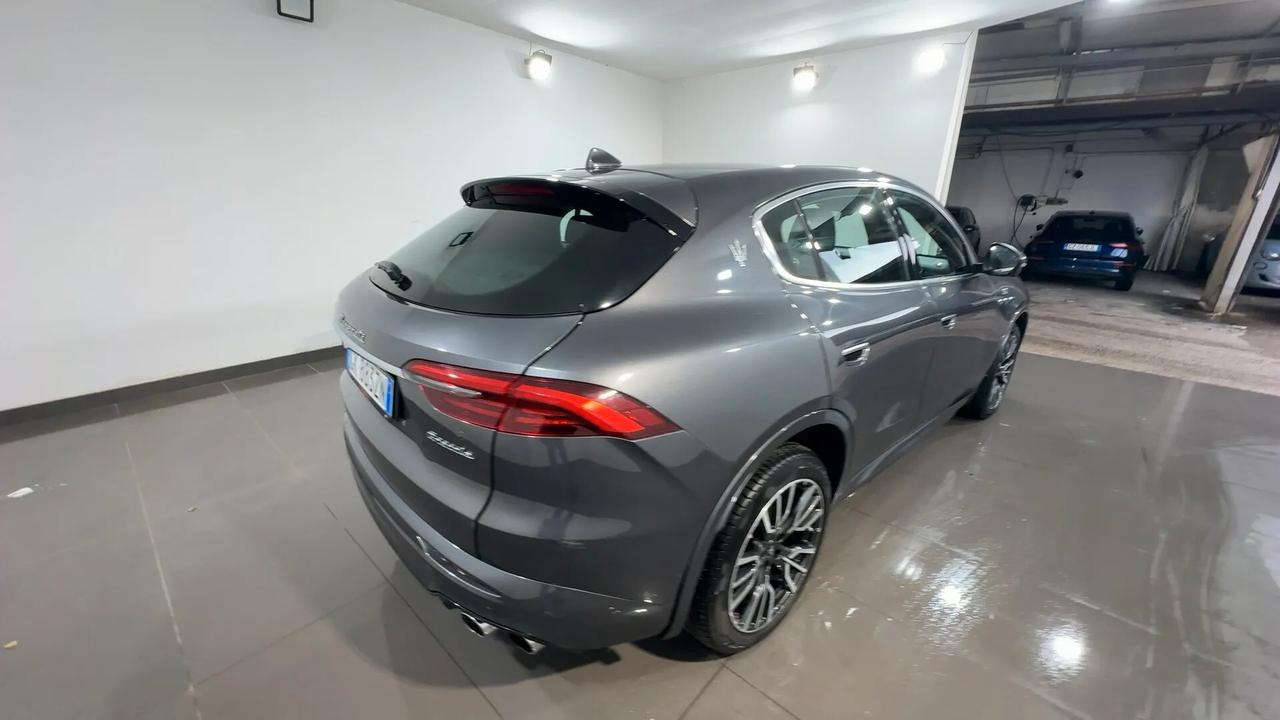 Maserati Grecale MHEV 300 CV AWD GT