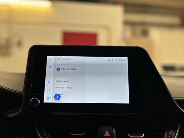 TOYOTA C-HR 2.0 Hybrid E-CVT Morebusiness