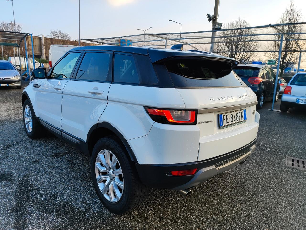 Land Rover Range Evoque 2.0 TD4 150 CV 5p. Pure