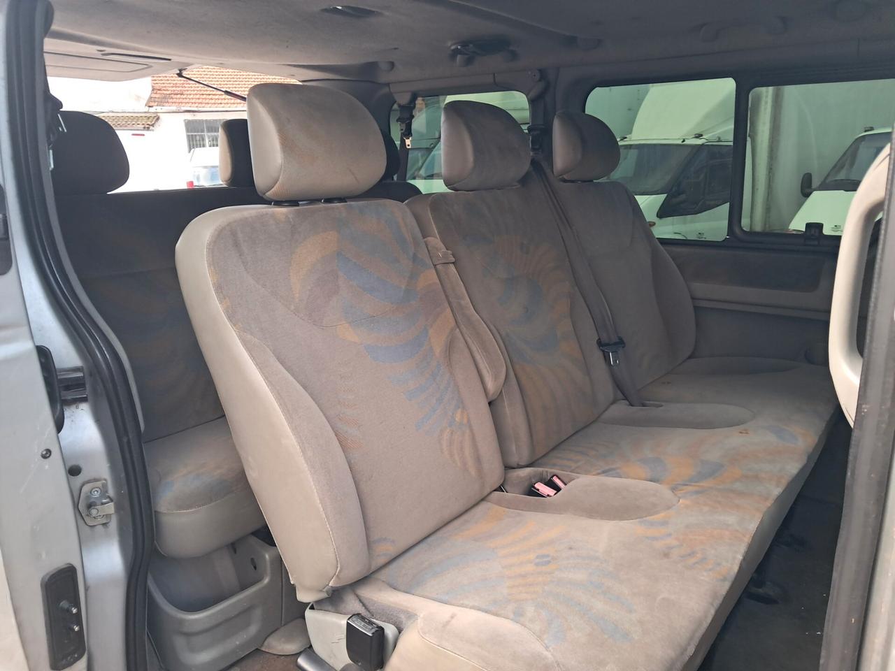 TRAFIC 2.5 DCI 140CV