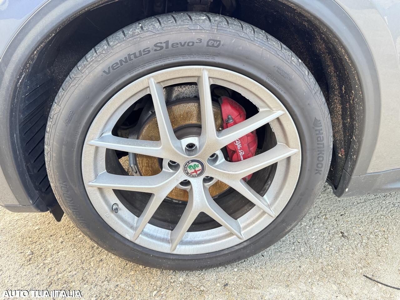 ALFA ROMEO GIULIETTA 1.6 SPORT INTERNI IN PELLE