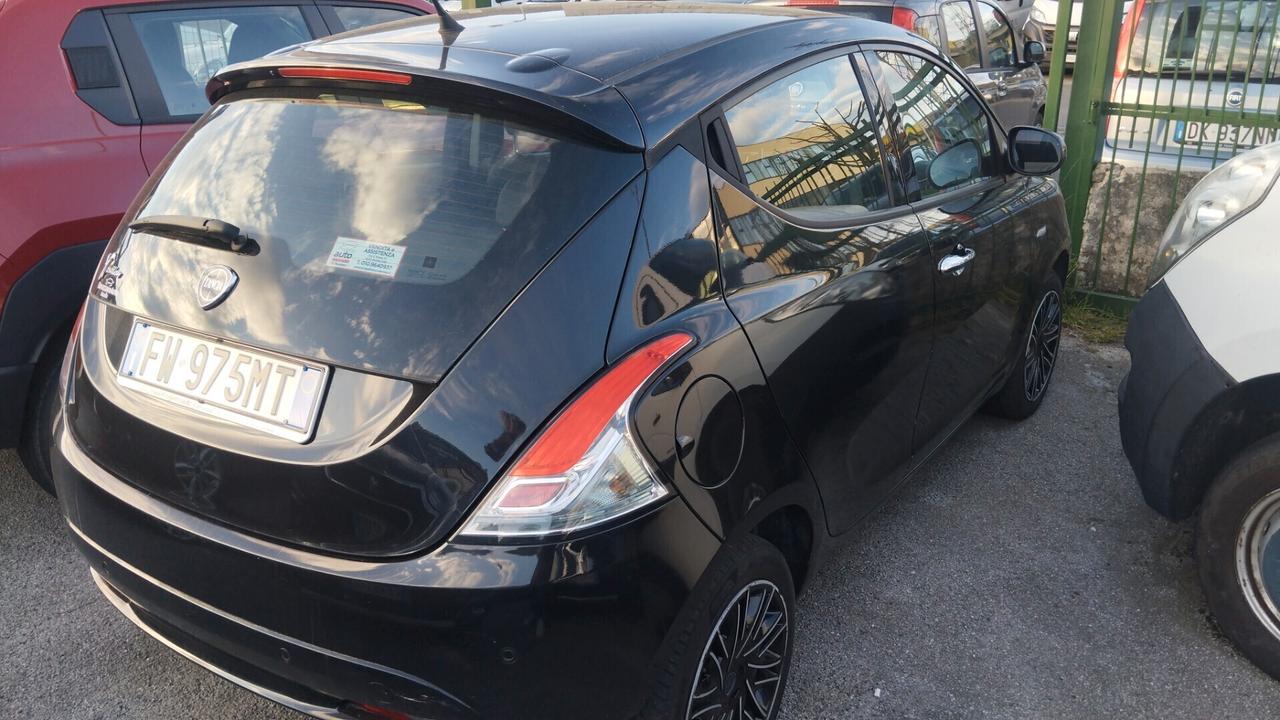 Lancia Ypsilon 1.2 69 CV 5 porte GPL Ecochic Gold