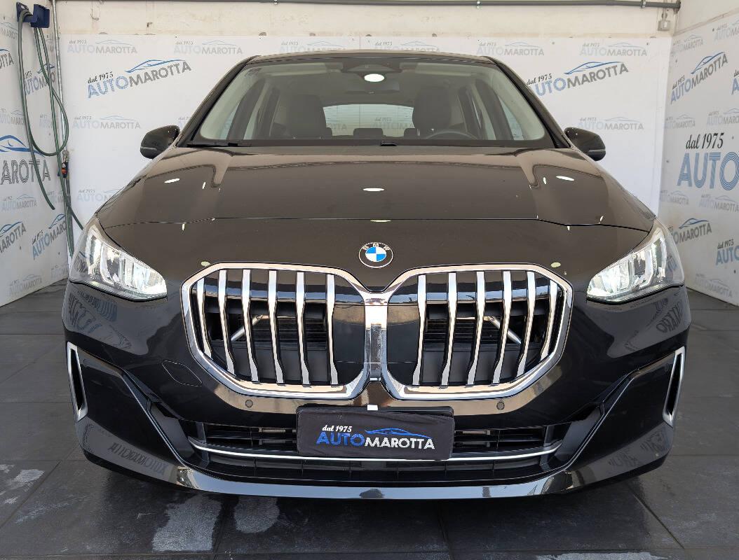 BMW Serie 2 220i mhev 48V Luxury auto