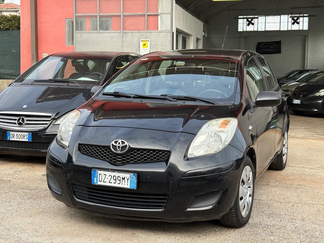 Toyota Yaris 1.0 5 porte Now