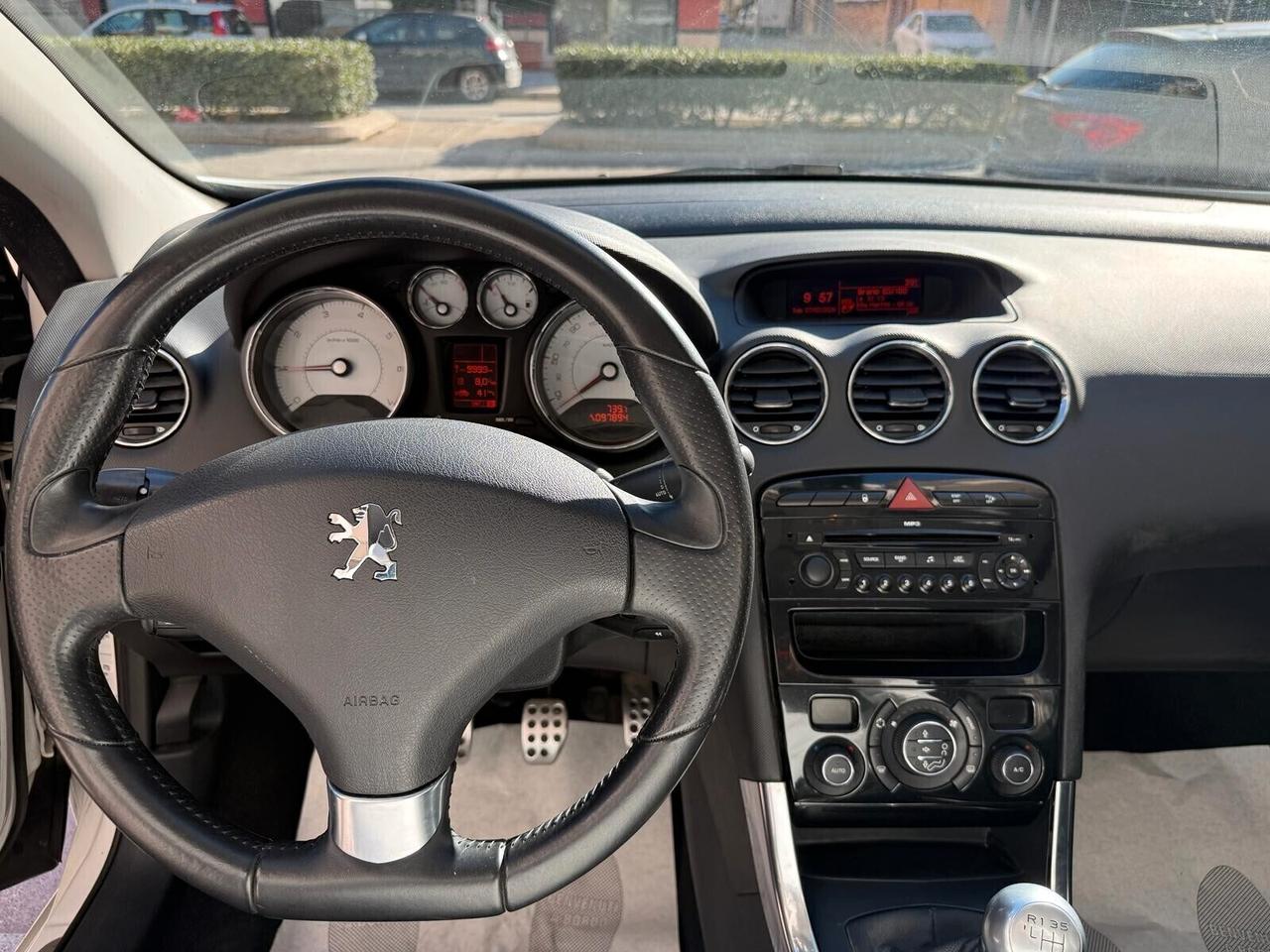 Peugeot 308 1.6 THP 150CV Cabriolet Féline