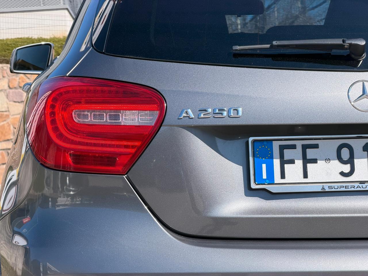 Mercedes-benz A 250 BlueEFFICIENCY Premium