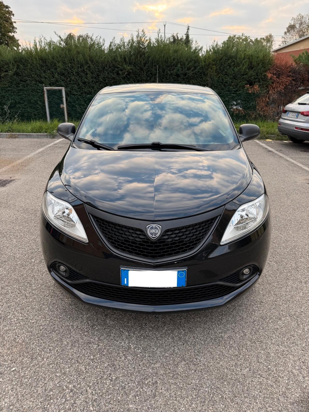 Lancia Ypsilon 1.2 Gpl - NEOPATENTATI - 12 MESI DI GARANZIA -