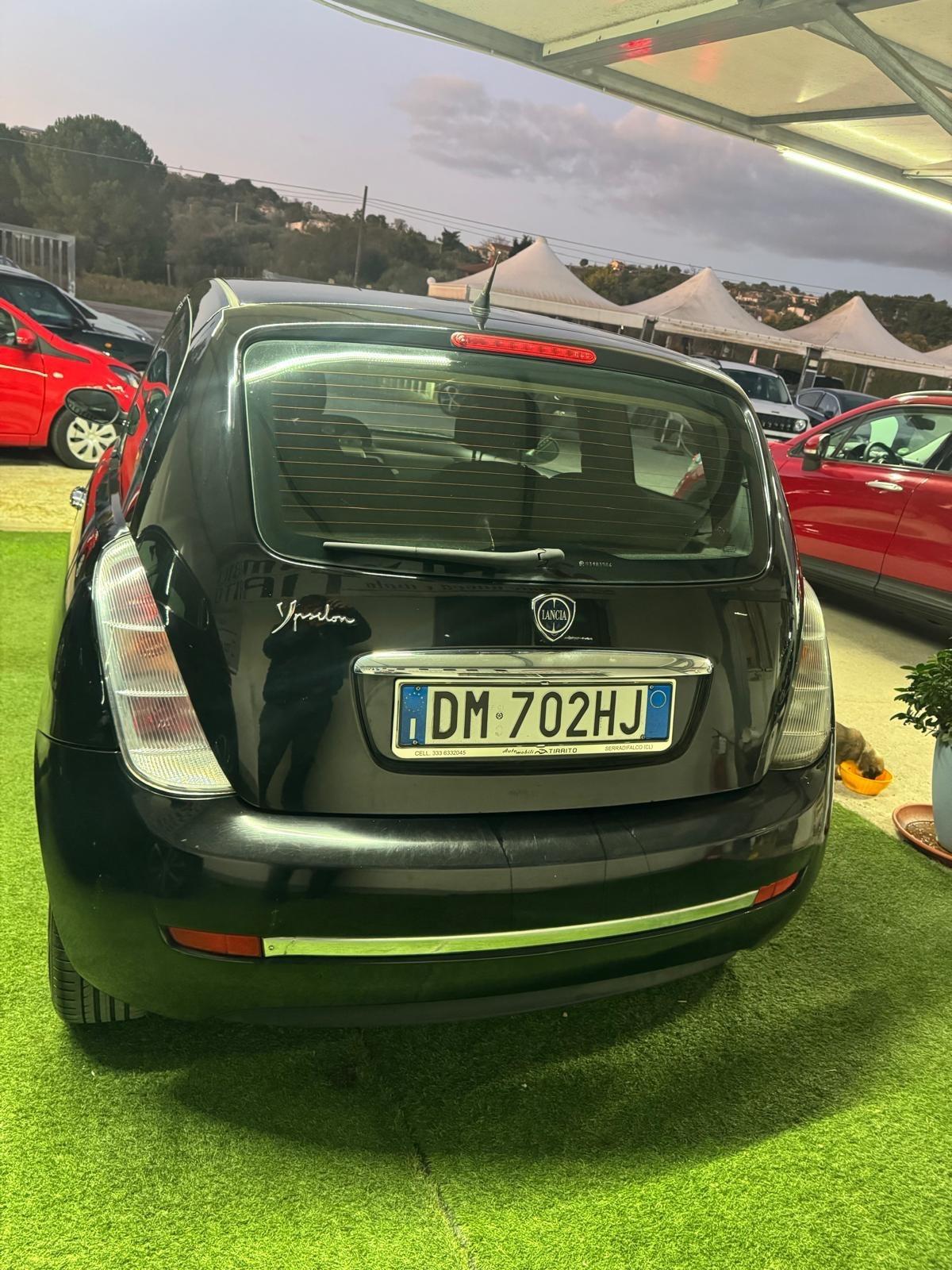 Lancia Ypsilon 1.2 modamilano